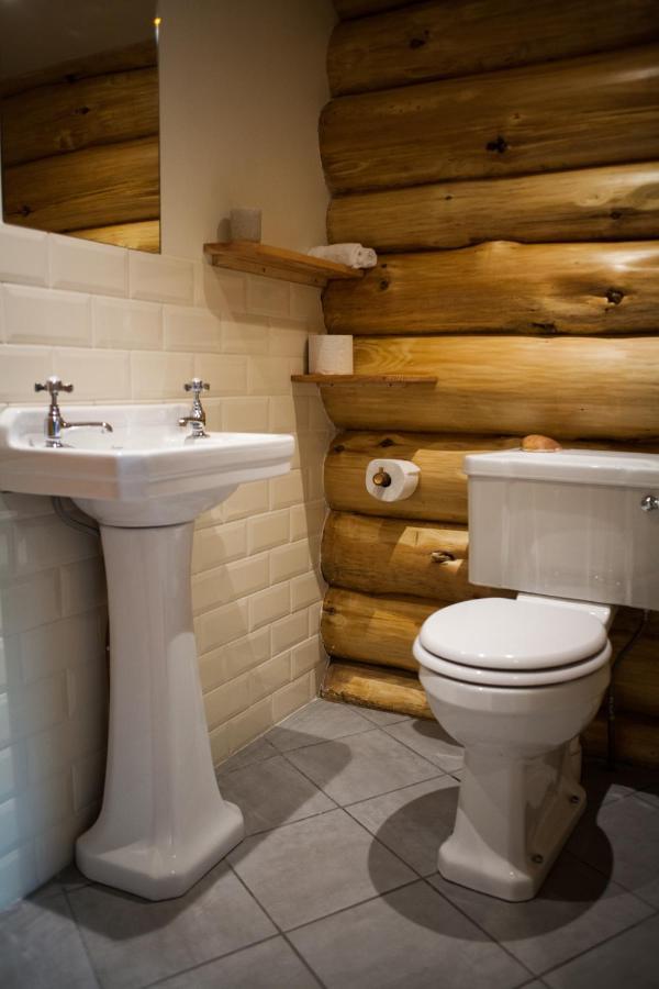 Coed Y Marchog Woodland Retreat Villa Hereford Exteriör bild